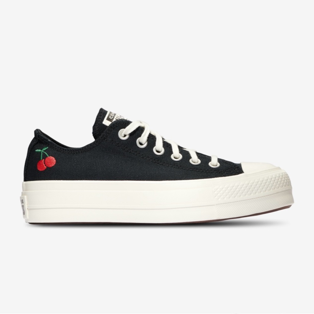 Converse Black and White Canvas Sneakers Classic Low-Top